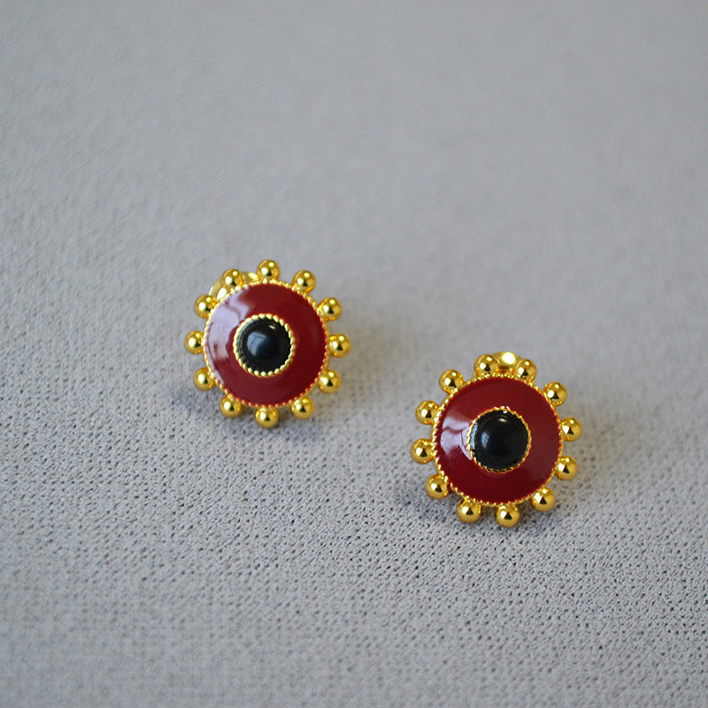 Beautiful Gold Earring with Unique Style