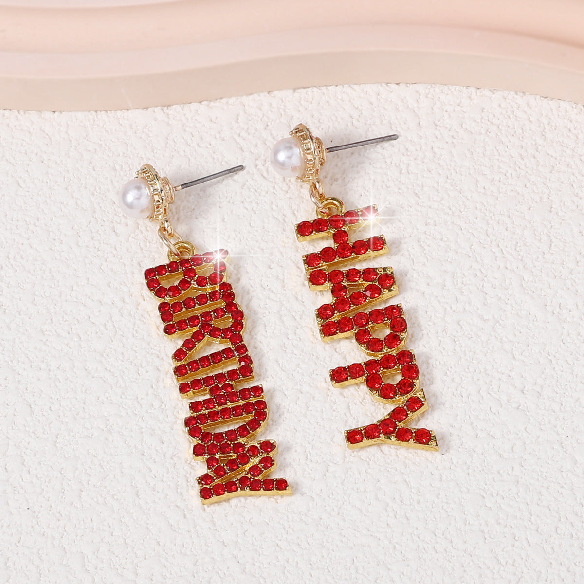Classic Pearl Earring with Timeless Appeal