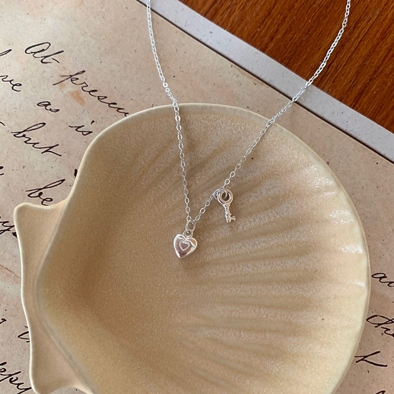 Charming Piece for Any Occasion