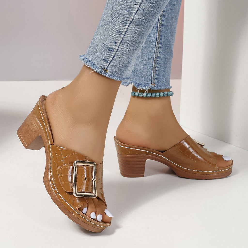 Chic Orthopedic Sandals with Unique Design