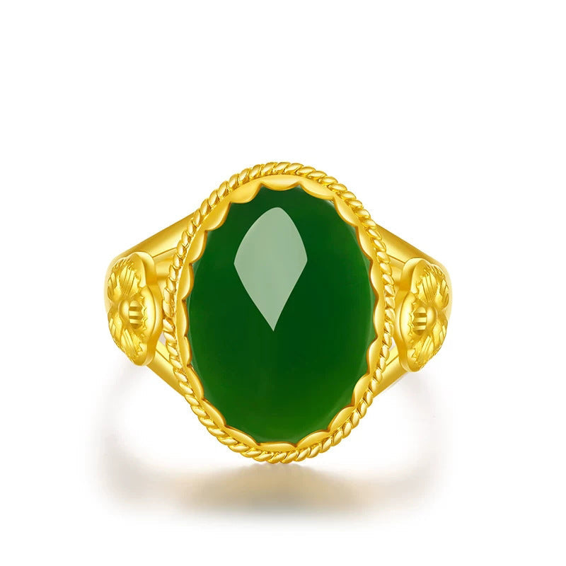 Classic Gold Ring with Timeless Appeal