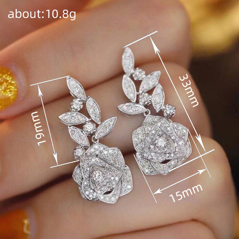 Charming Earring for Any Occasion