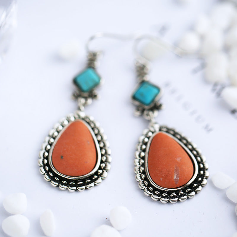 Romantic Silver Earring for Special Moments