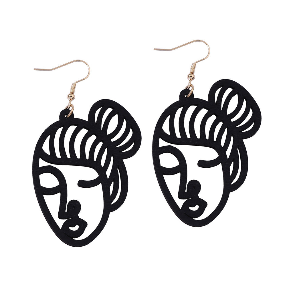 Charming Earring for Any Occasion