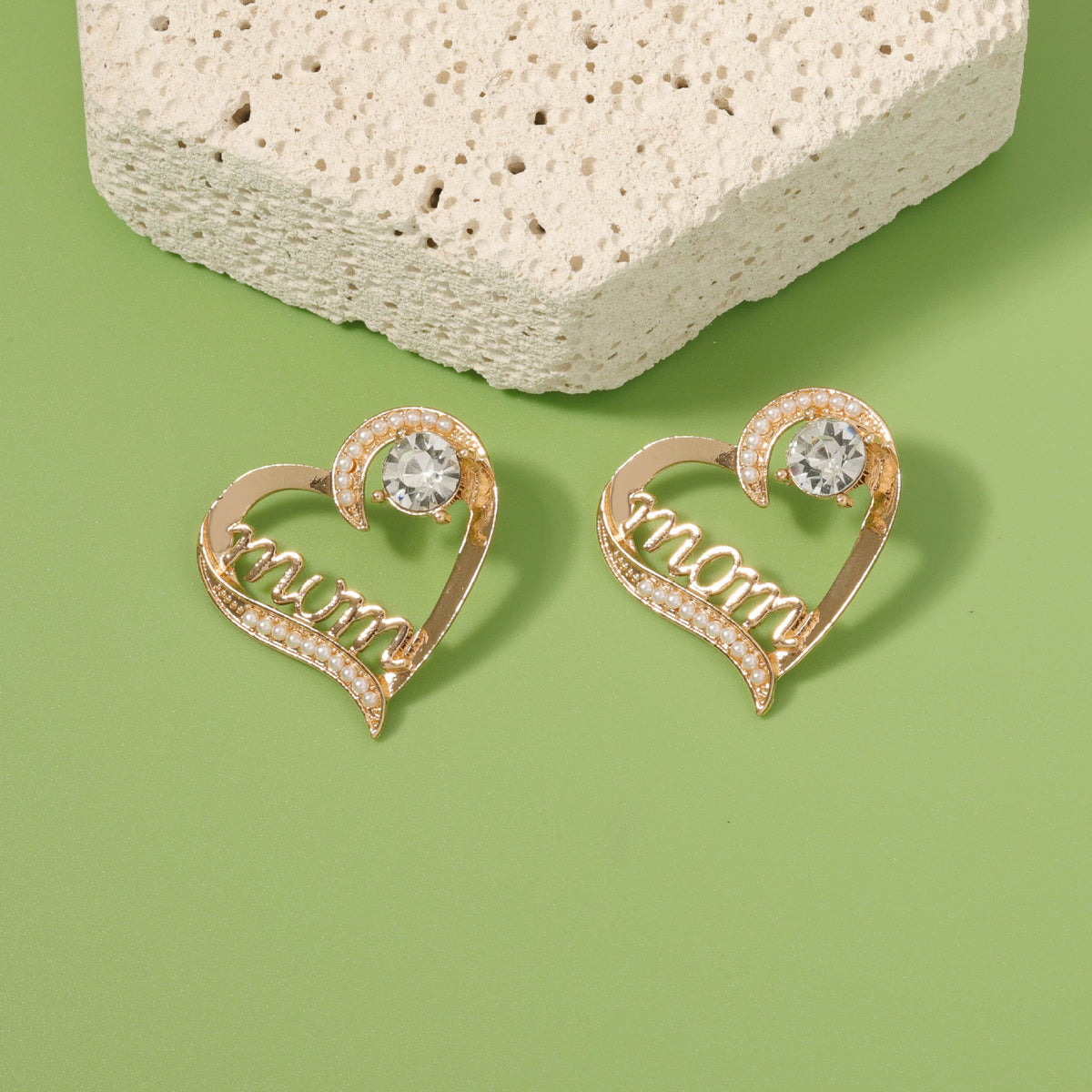 Romantic Pearl Earring for Special Moments