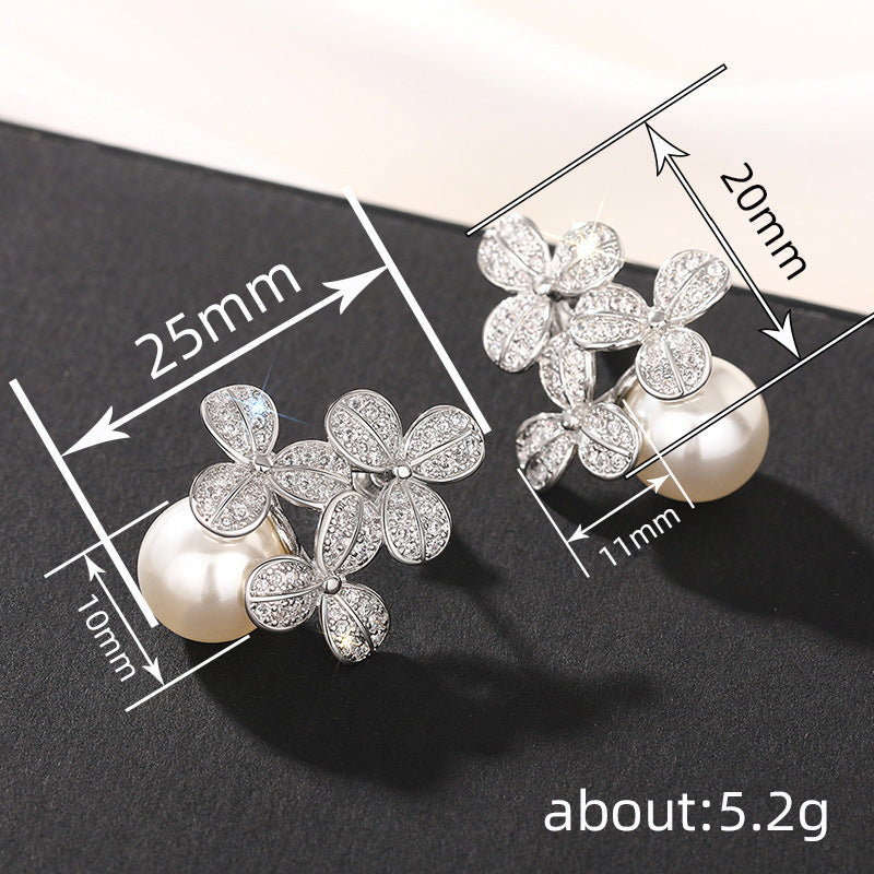Classic Pearl Earring with Timeless Appeal