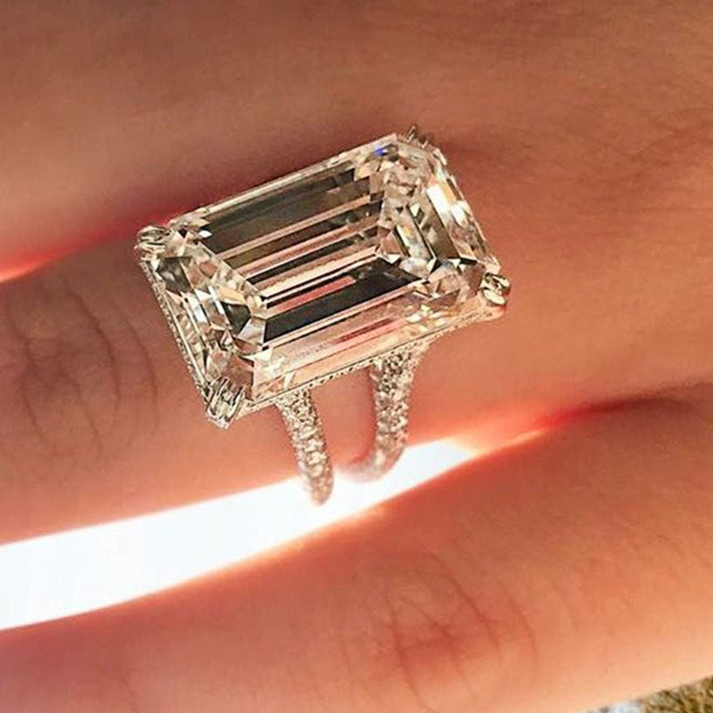 Elegant Ring for Every Occasion