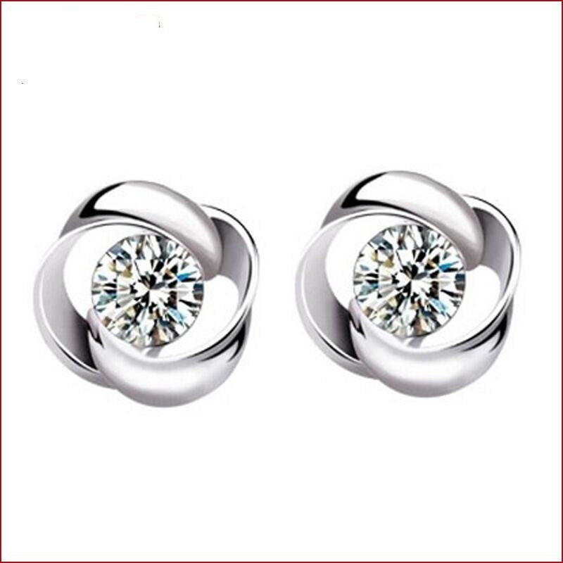 Elegant Silver Earring for Every Occasion