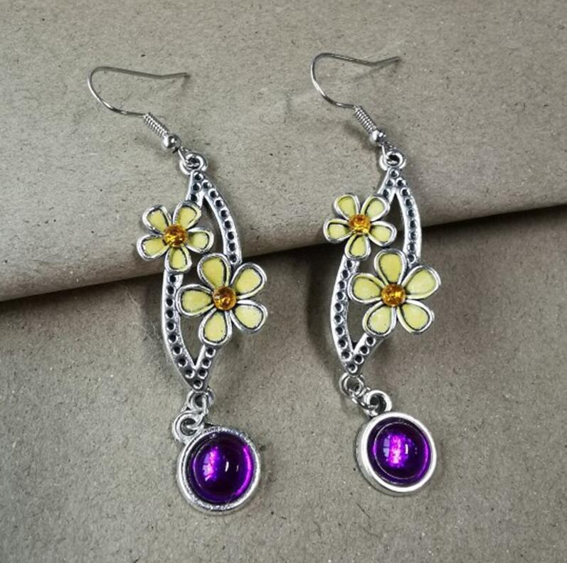 Delicate Artisan Silver Earring