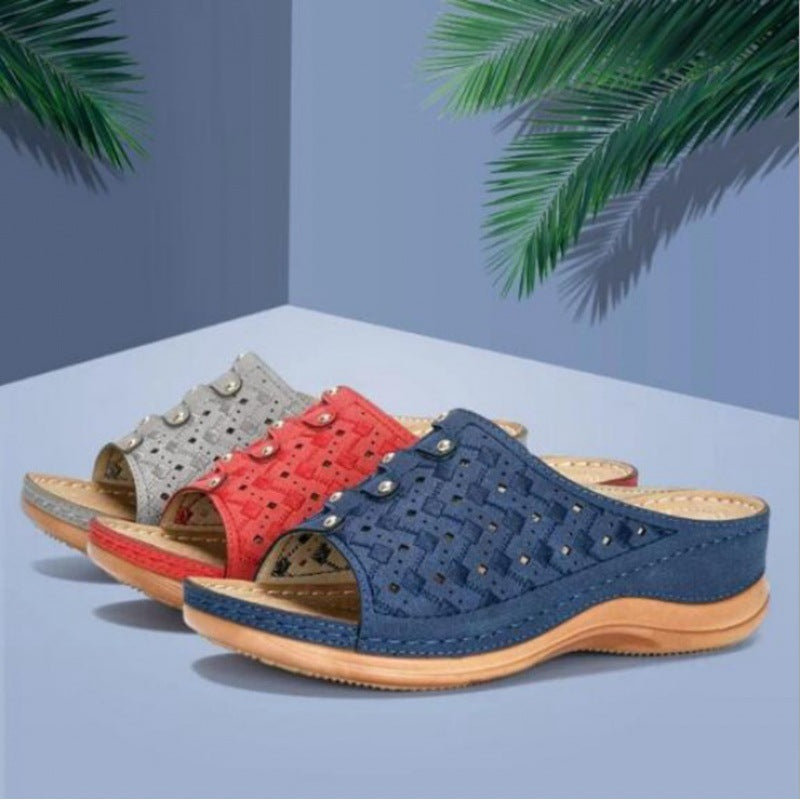 Graceful Orthopedic Sandals for Modern Look