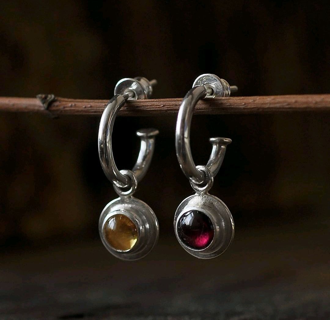 Beautiful Silver Earring with Unique Style