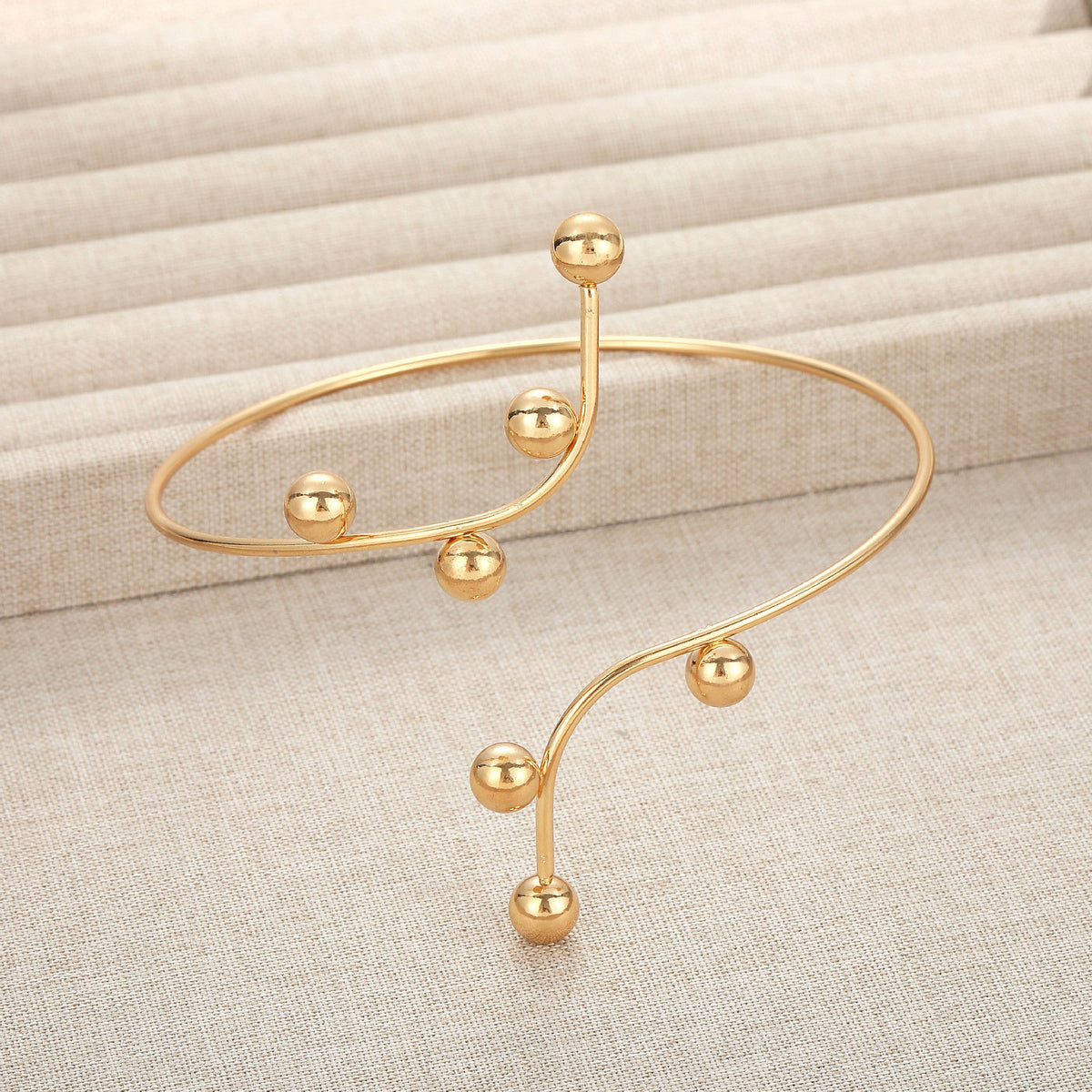 Elegant Piece for Every Occasion