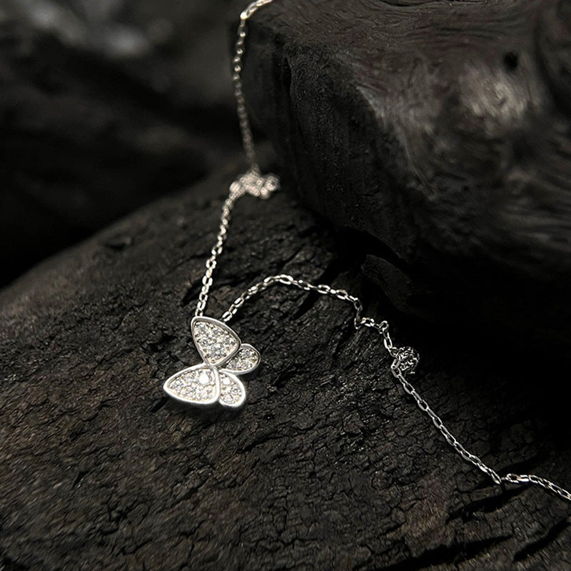 Stunning Necklace for Daily Wear