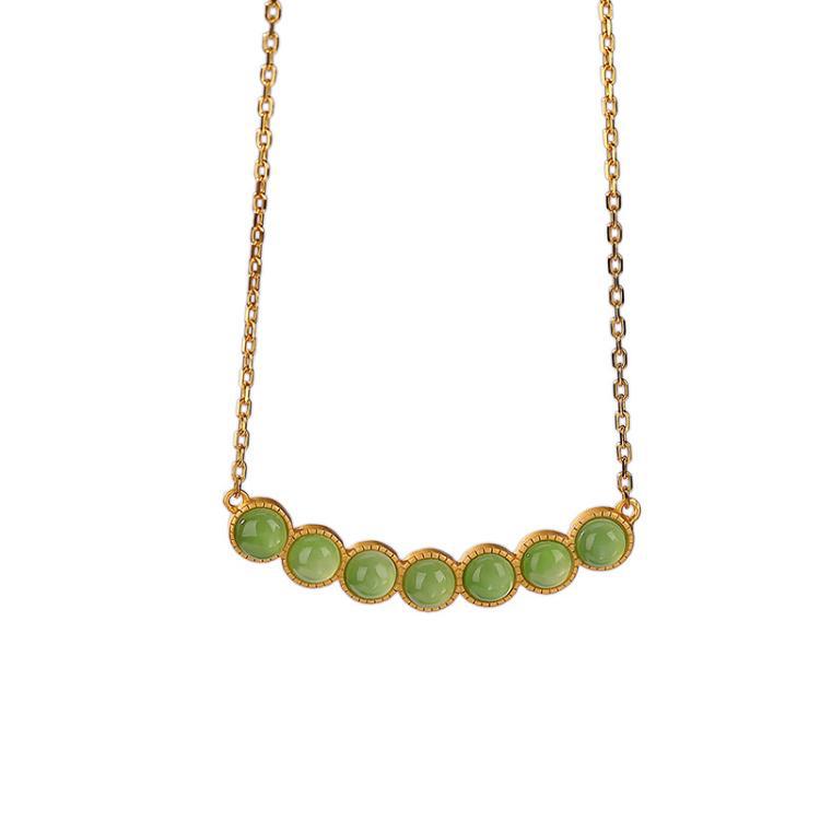 Romantic Gold Necklace for Special Moments