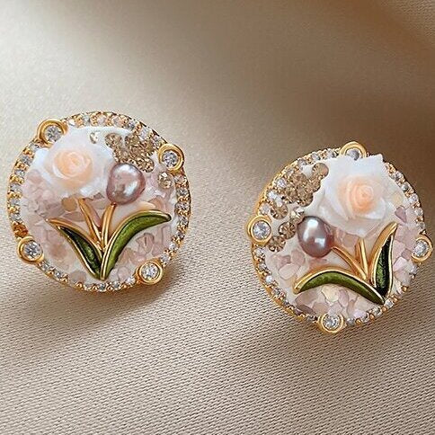 Beautiful Earring with Unique Style