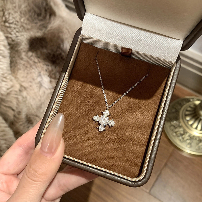 Beautiful Piece with Unique Style