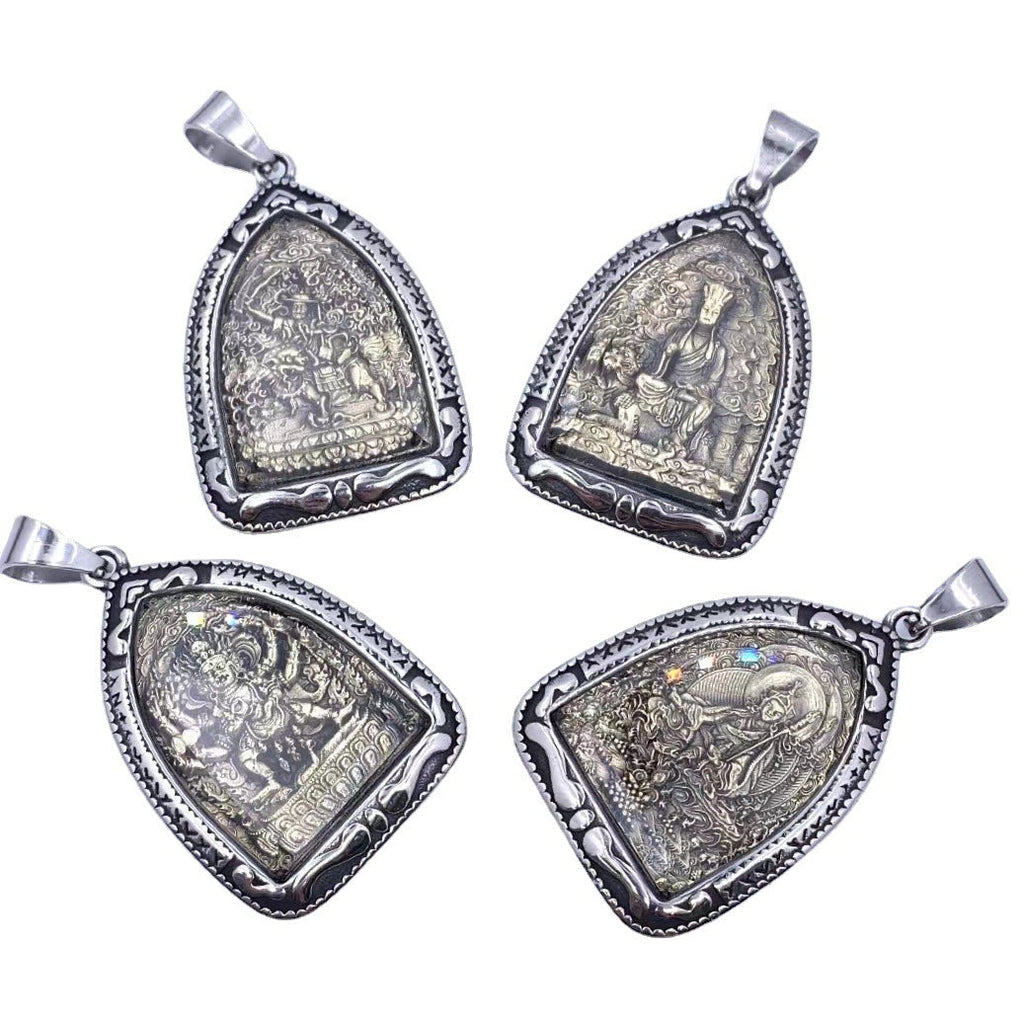 Beautiful Pendant with Unique Style
