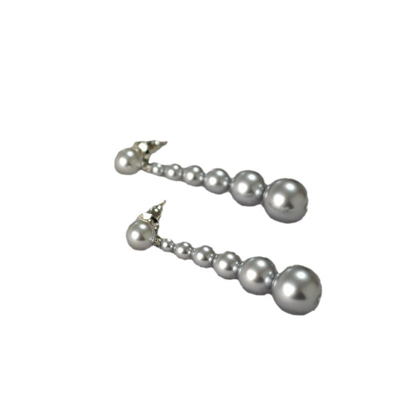 Romantic Silver Earring for Special Moments