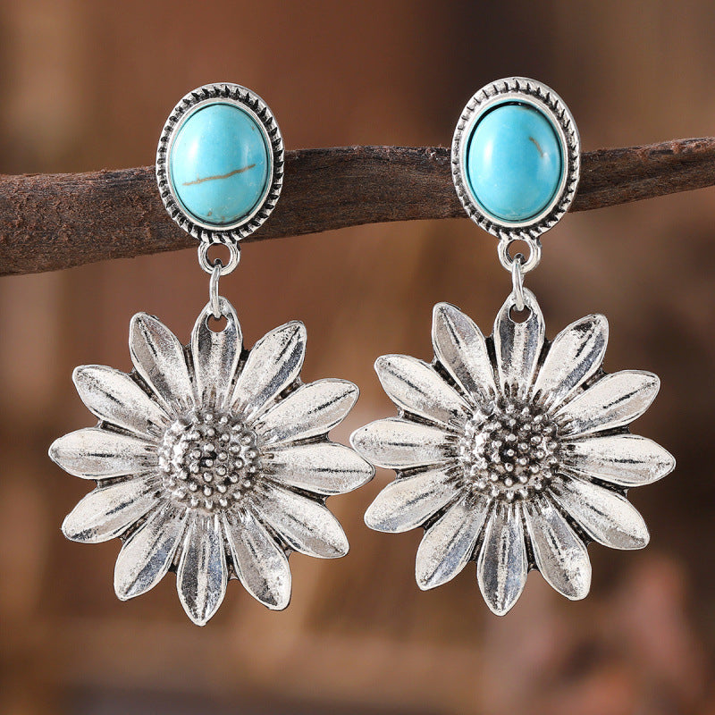 Charming Earring for Any Occasion