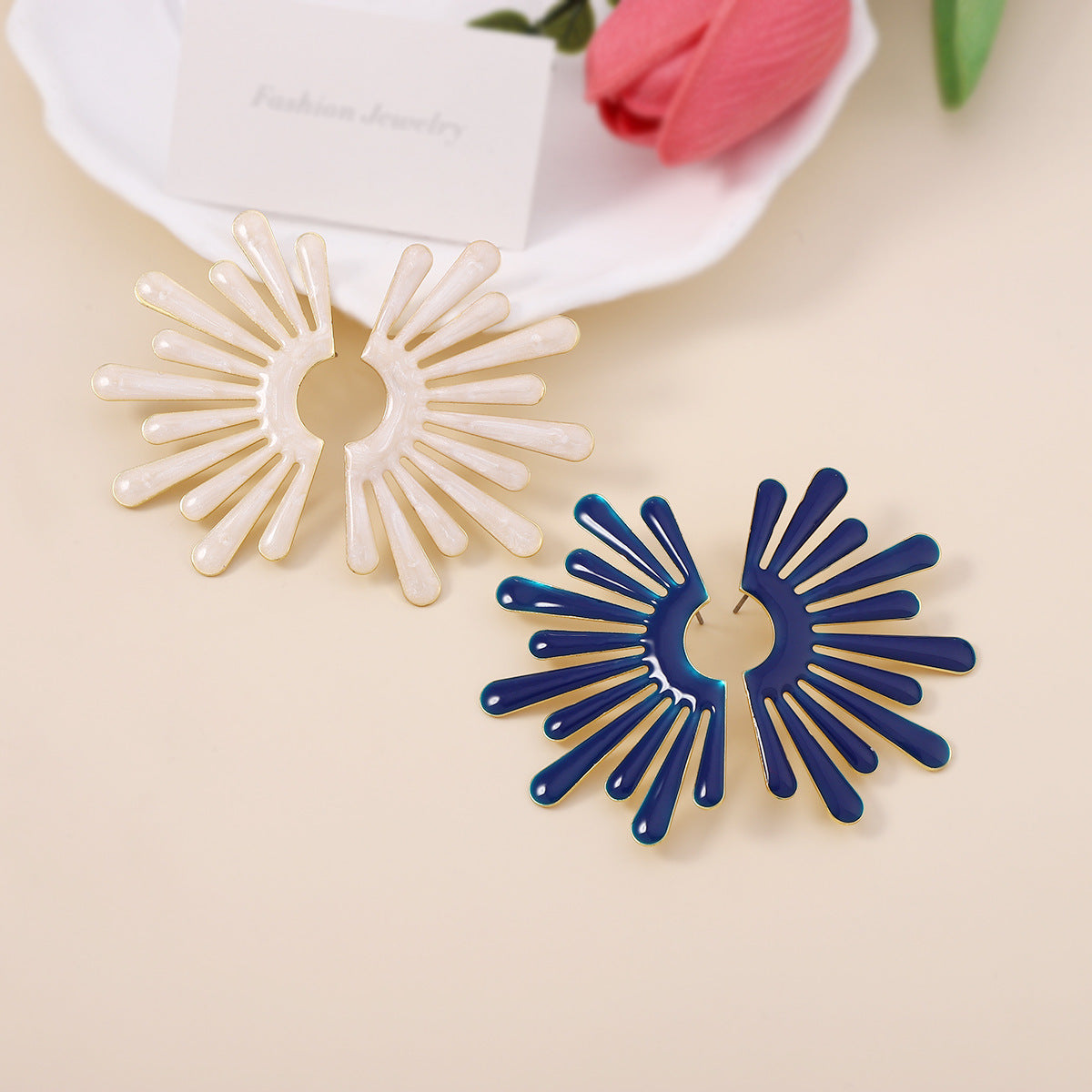 Charming Earring for Any Occasion