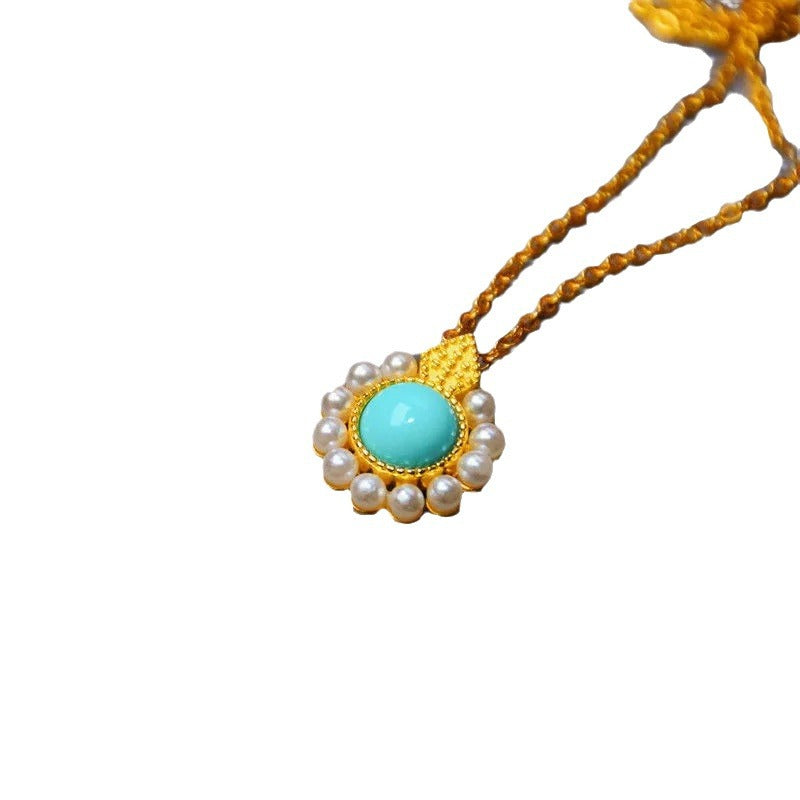 Charming Silver Necklace for Any Occasion