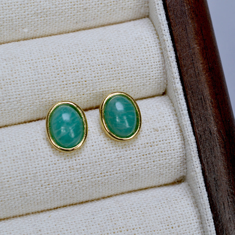 Stunning Gold Earring for Daily Wear