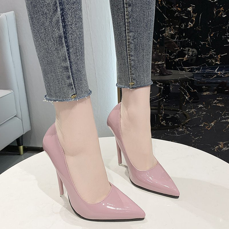 Graceful Orthopedic Shoes for Modern Look