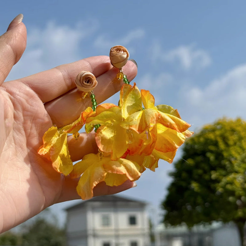 Charming Earring for Any Occasion