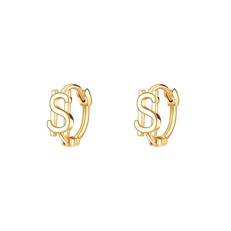 Beautiful Gold Earring with Unique Style