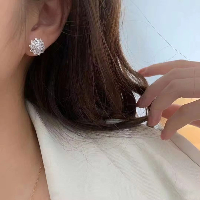 Stunning Earring for Daily Wear