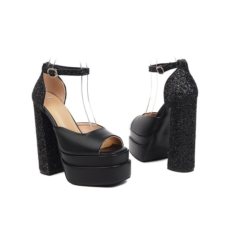 Graceful Orthopedic Sandals for Modern Look
