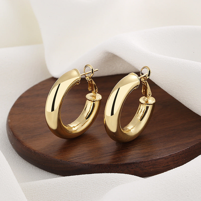 Charming Gold Ring for Any Occasion
