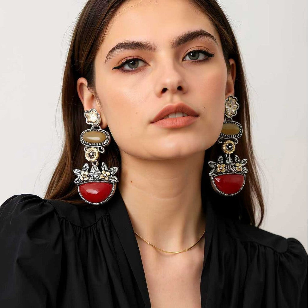 Charming Piece for Any Occasion