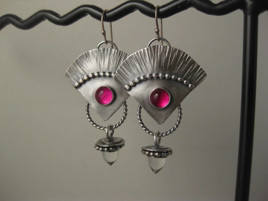 Charming Earring for Any Occasion