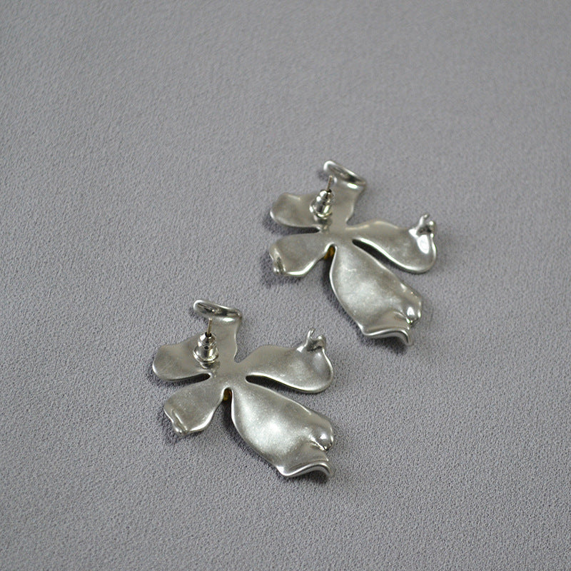 Delicate Artisan Gold Earring