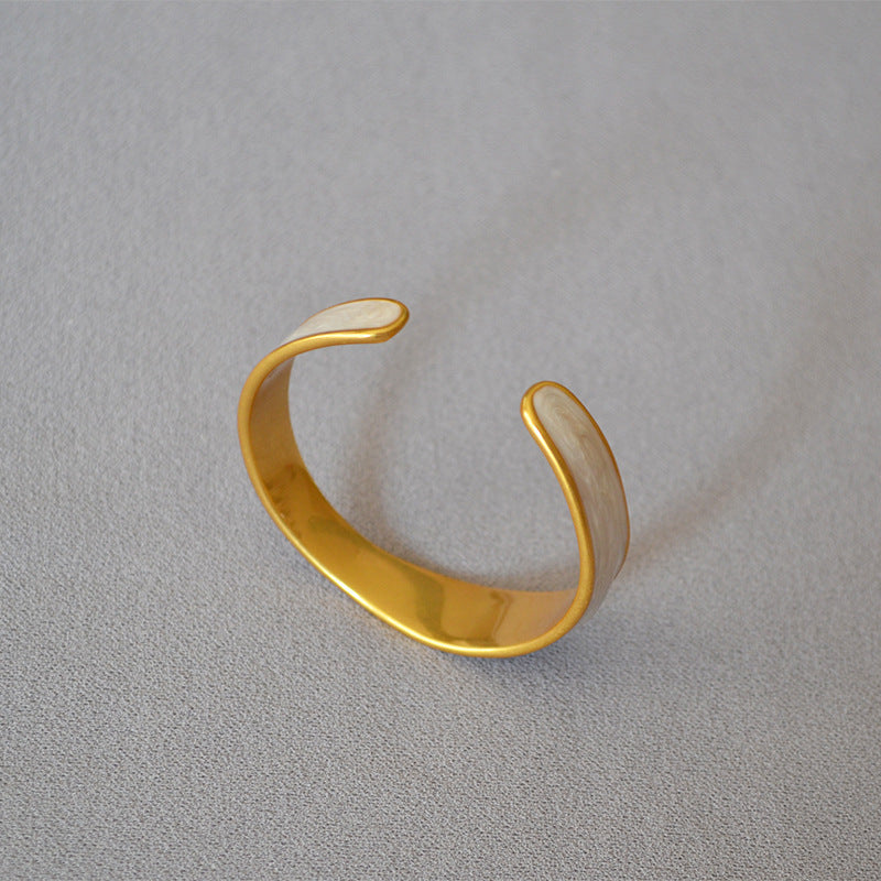 Elegant Gold Bracelet for Every Occasion