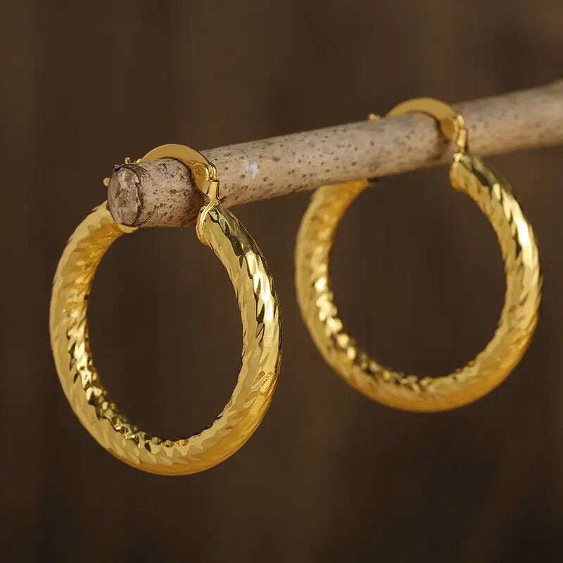 Charming Piece for Any Occasion