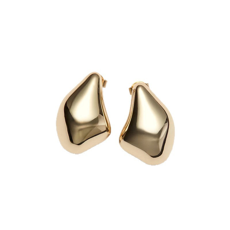 Elegant Gold Earring for Every Occasion