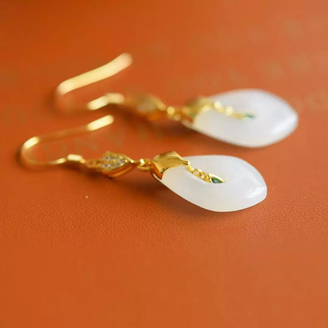 Stunning Gold Earring for Daily Wear