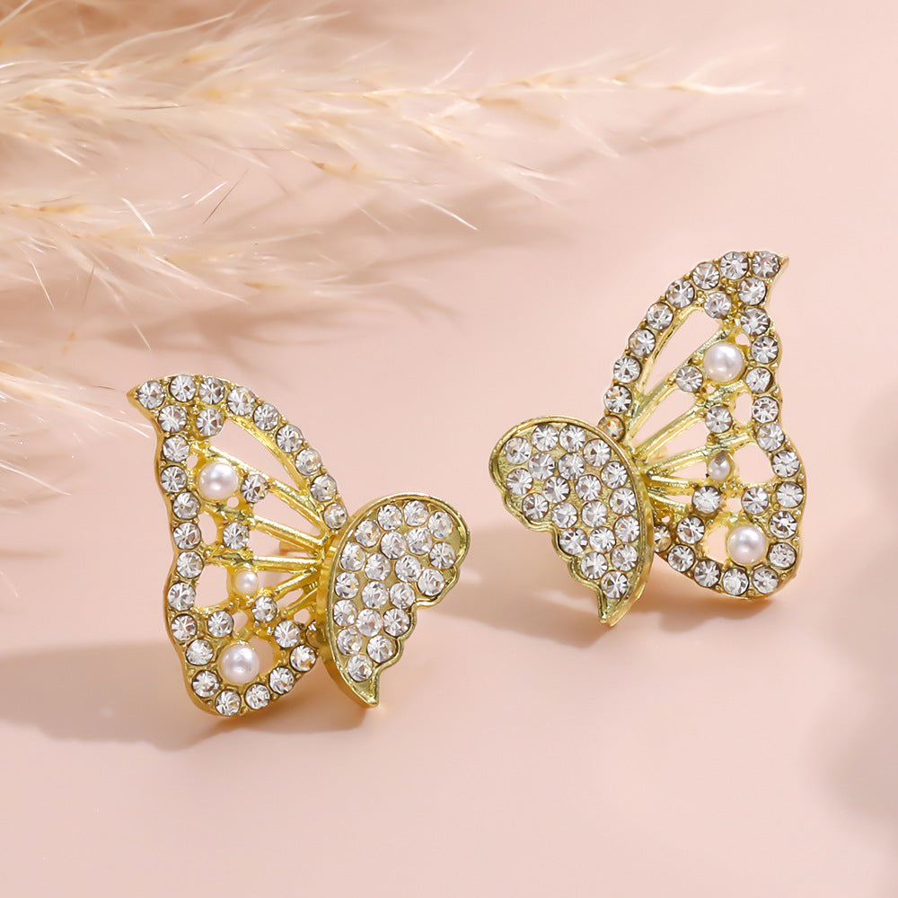 Beautiful Gold Earring with Unique Style