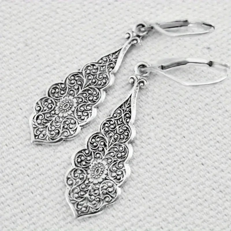 Beautiful Necklace with Unique Style