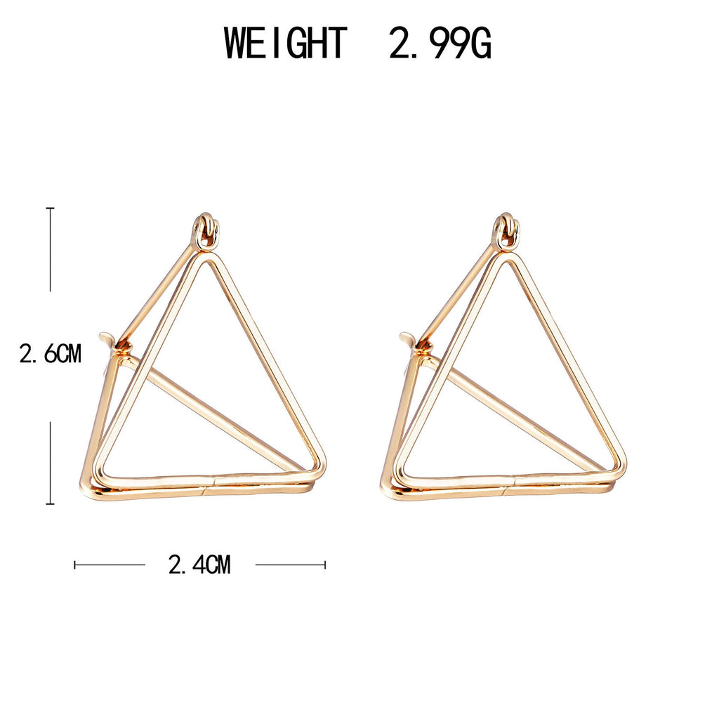Classic Gold Earring with Timeless Appeal