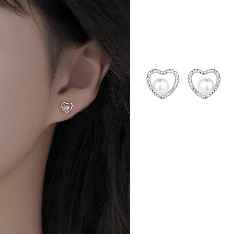 Romantic Pearl Earring for Special Moments