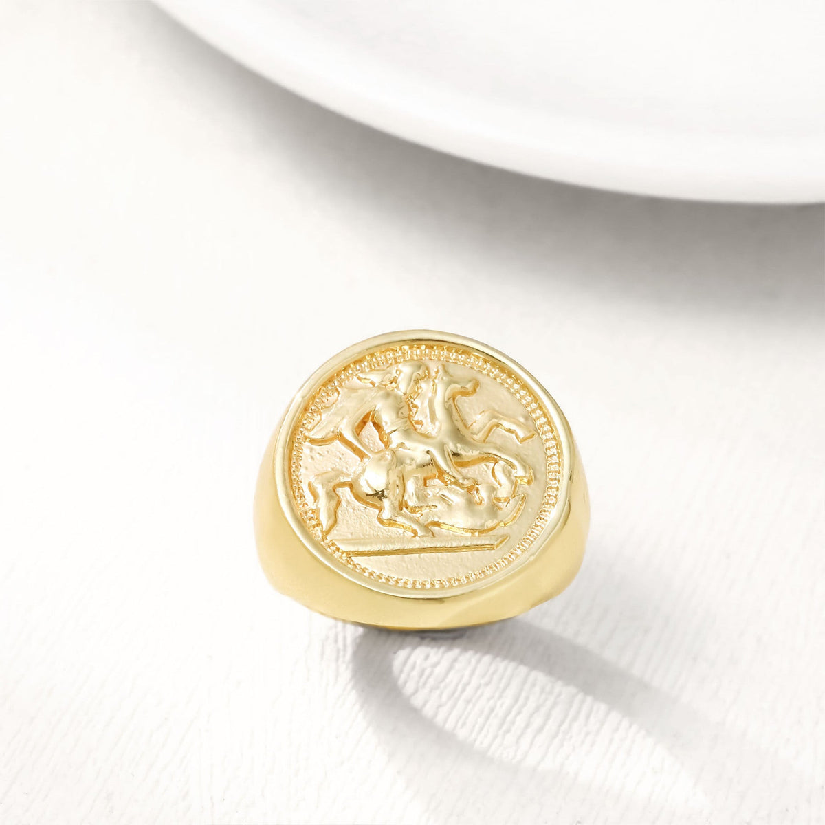 Romantic Gold Ring for Special Moments
