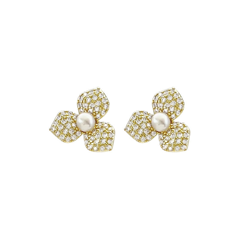 Stunning Pearl Earring for Daily Wear
