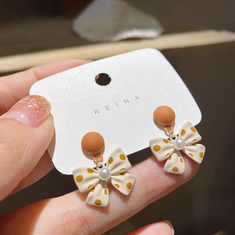 Stunning Earring for Daily Wear