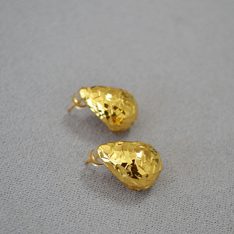Vintage Handmade Gold Earring