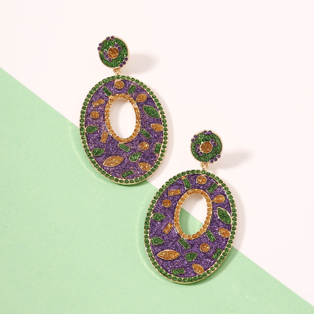 Charming Earring for Any Occasion
