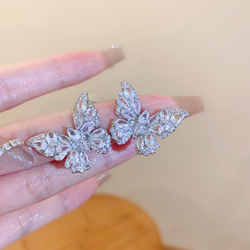 Stunning Earring for Daily Wear