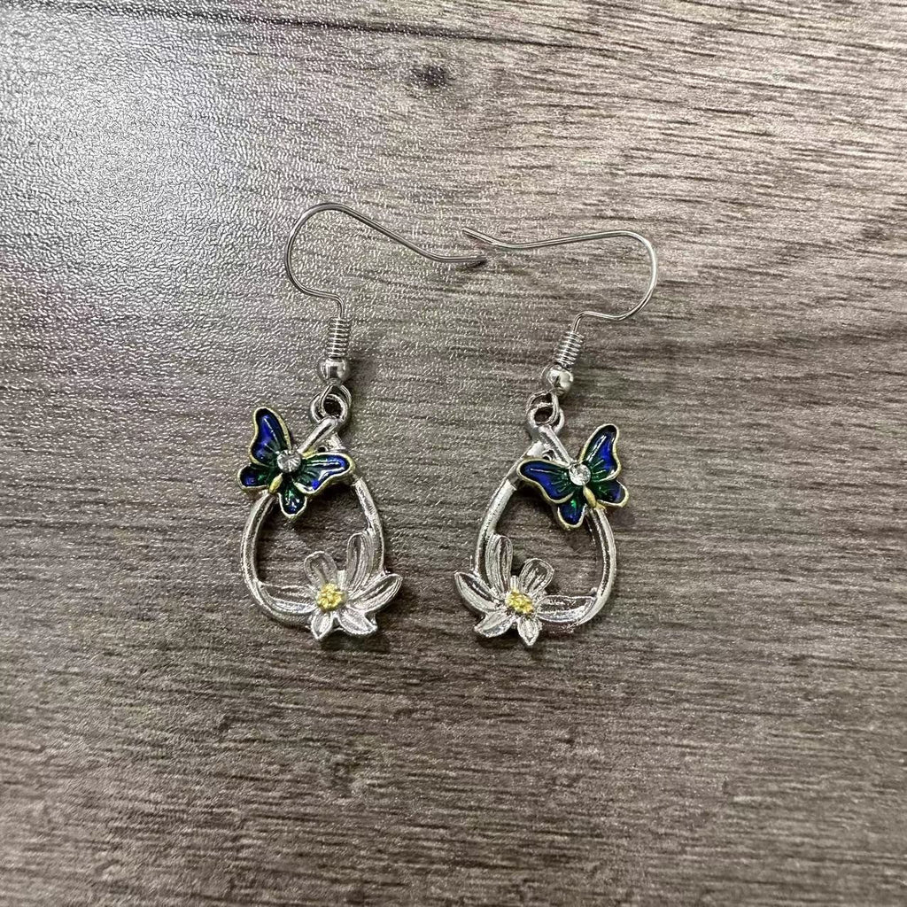 Stunning Earring for Daily Wear